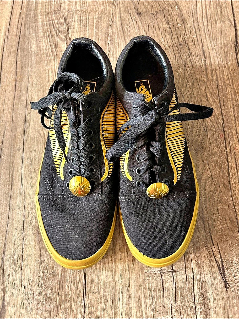 Vans Harry Potter x Old Skool 'Golden Snitch' Black & Yellow Sneakers US women9.